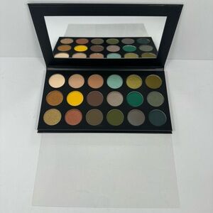 Morphe Green & Warm Neutral Eyeshadow Palette